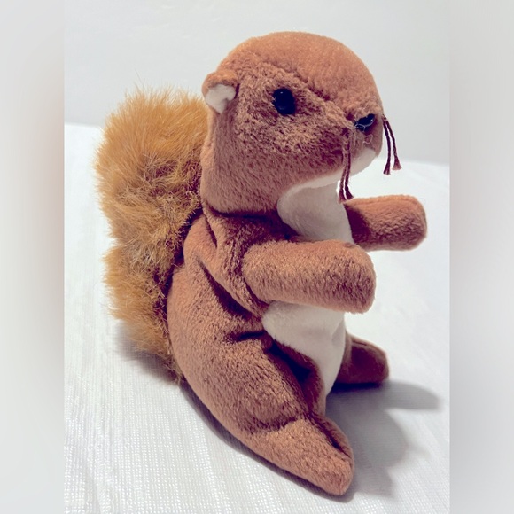 Nuts The Squirrel TY Beanie Baby 1996 - Picture 2 of 11